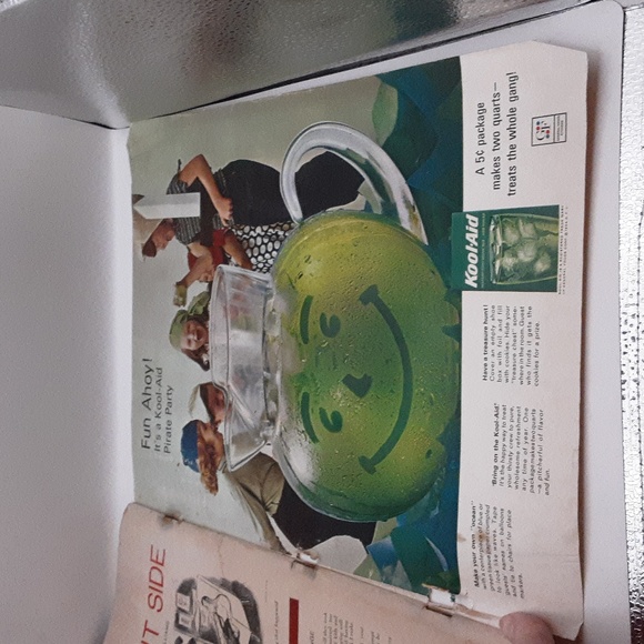 Vintage March 10, 1964 Look Magazine - Picture 8 of 8